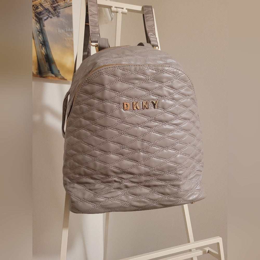 DKNY BACK PACK